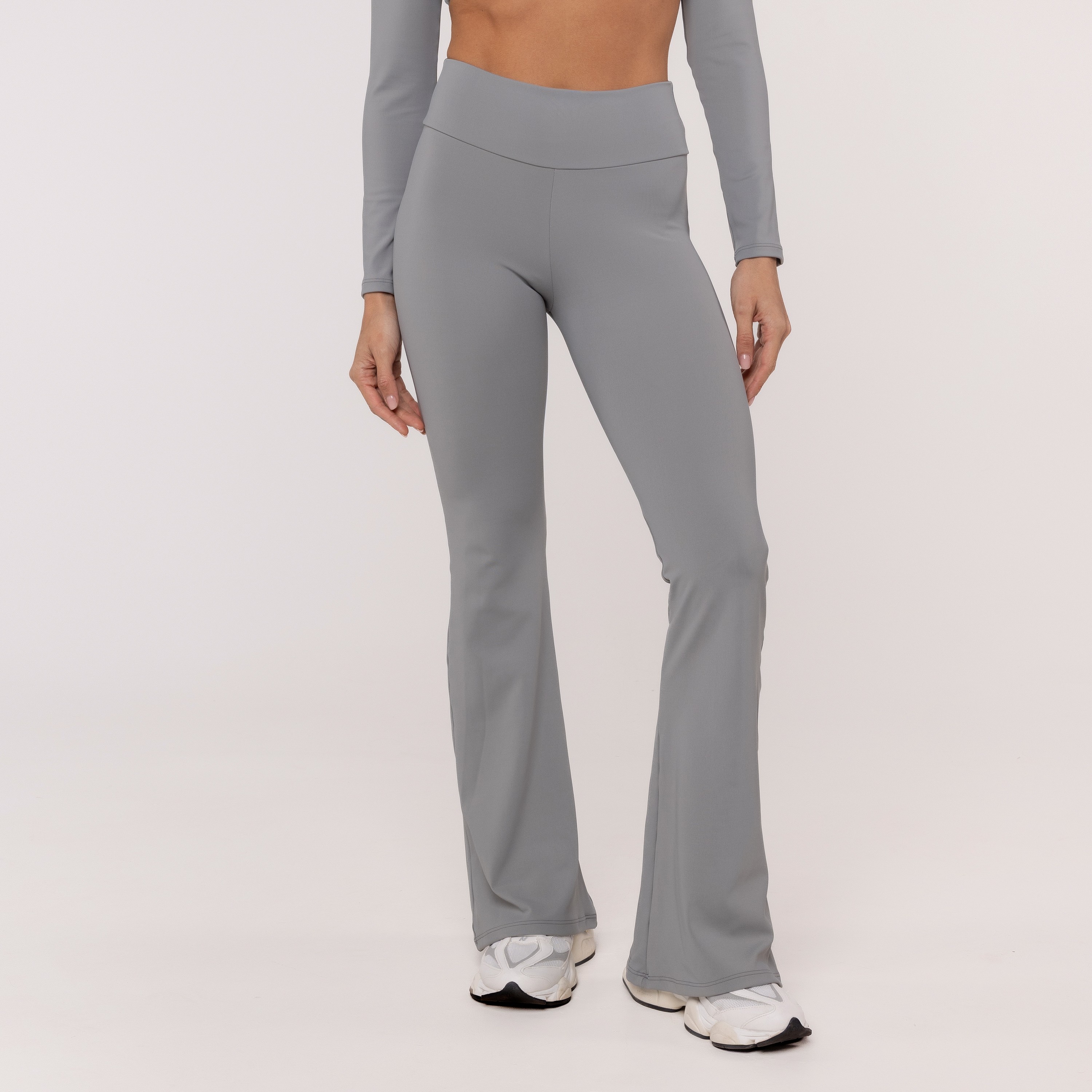 Calça Flare Classic Cinza