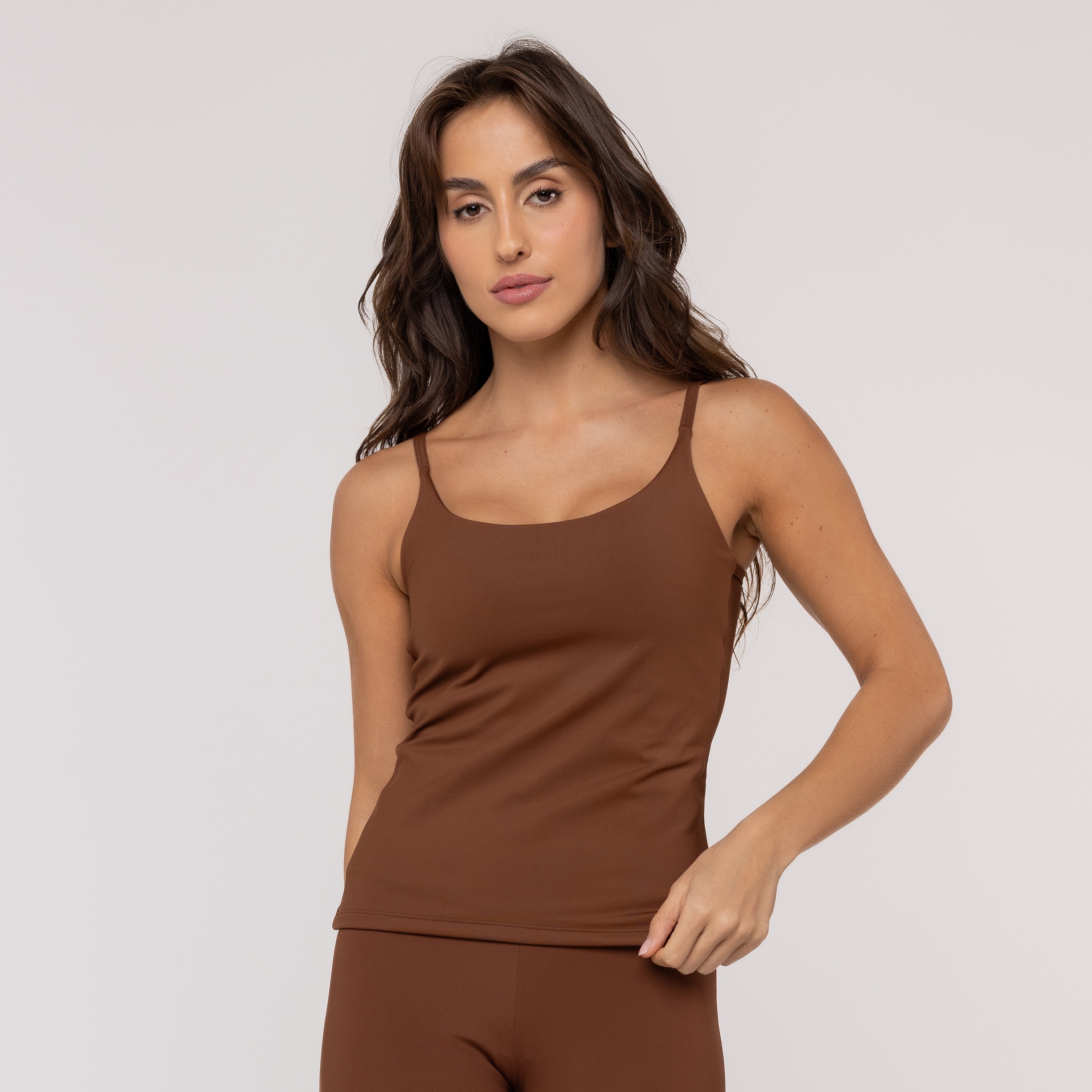 Regata Básica Classic Marrom