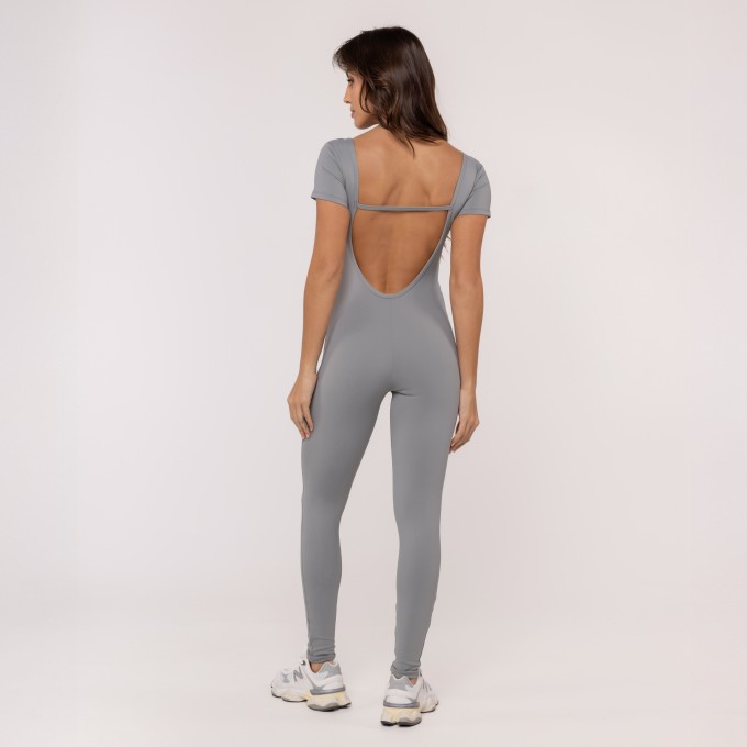 Macacão Manga CurtaCinza Lua Nova Athletic