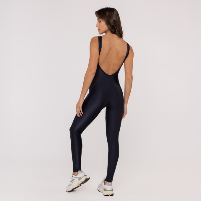 Macacão Preto Wonder