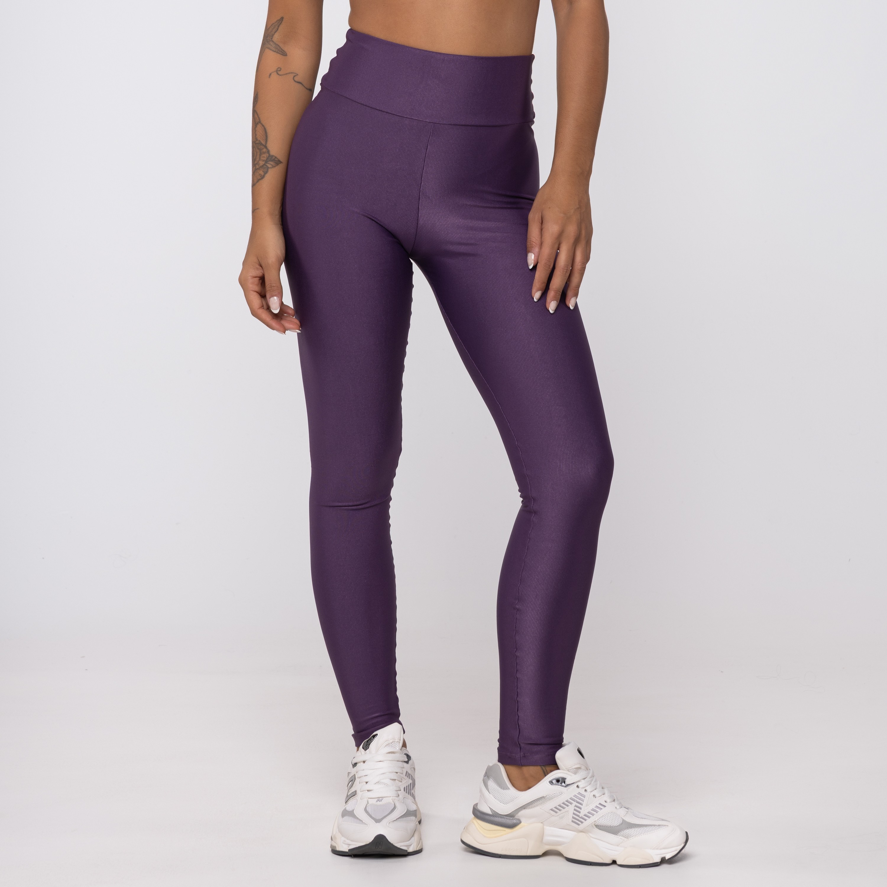Calça Legging Roxa Ametista Wonder Detalhe em V nas Costas