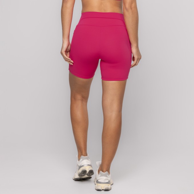 Short Jadore Com Bolsos Laterais E Nas Costas