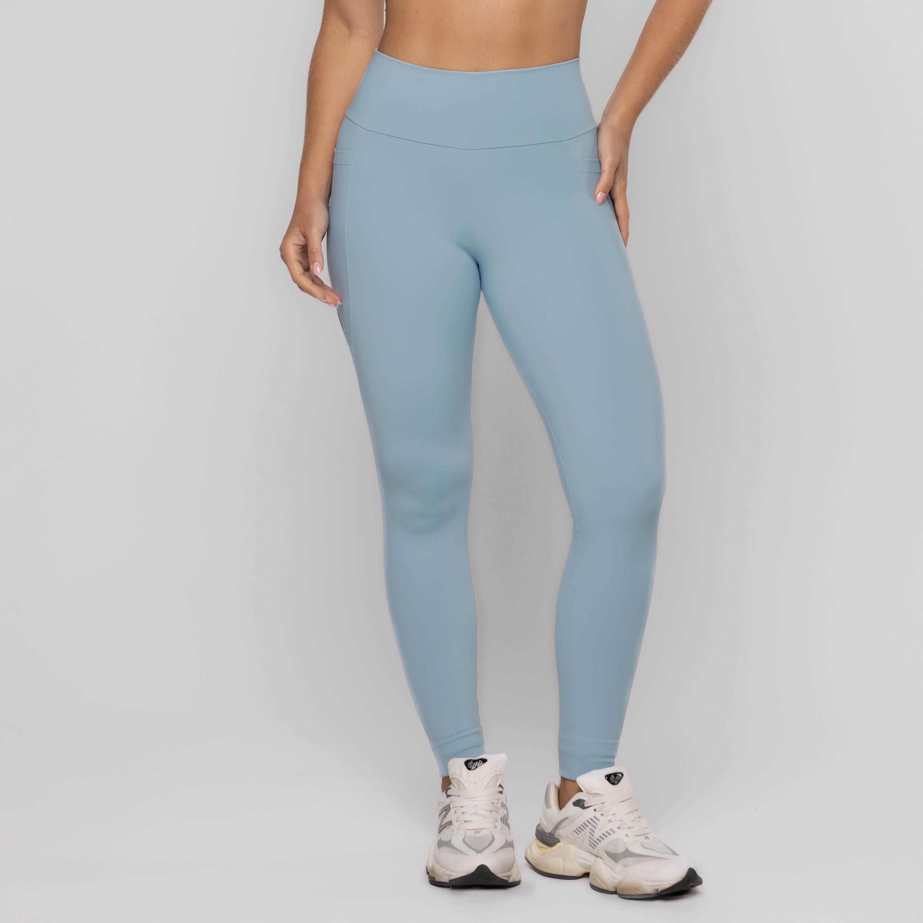 Calça Legging Azul Bem Estar Com Bolso Laterais E Nas Costas
