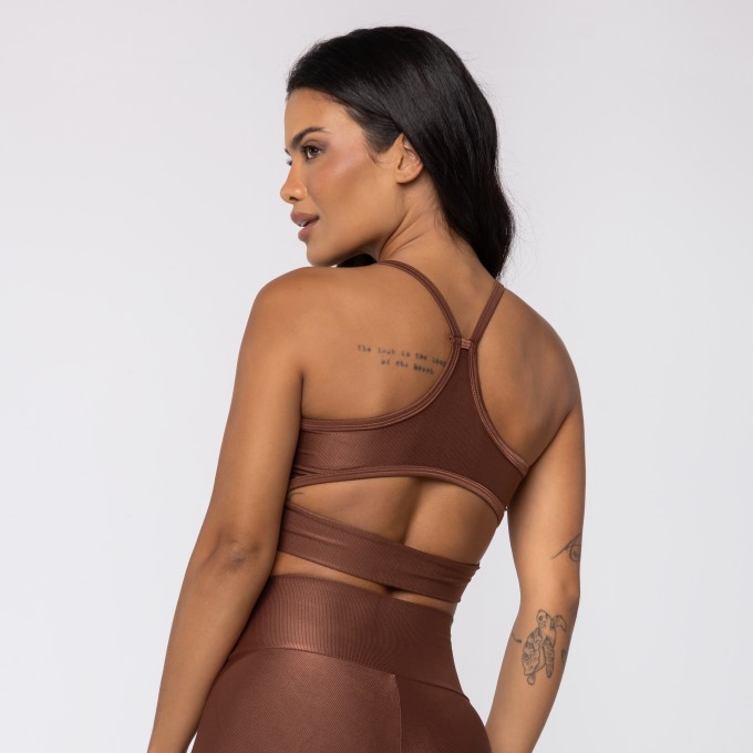 Top Bronze Wonder com Recorte nas Costas