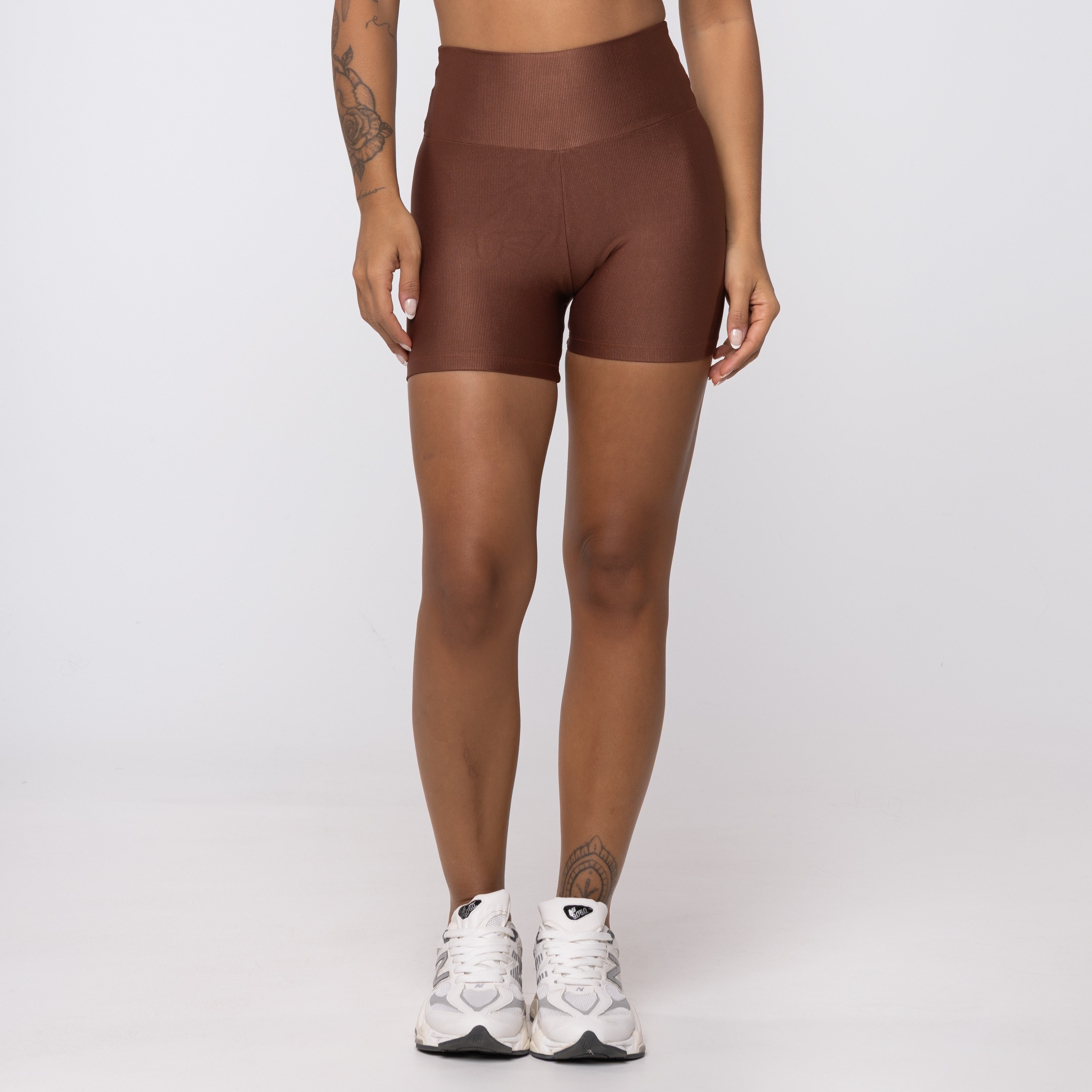 Short Bronze Wonder com Cós Alto